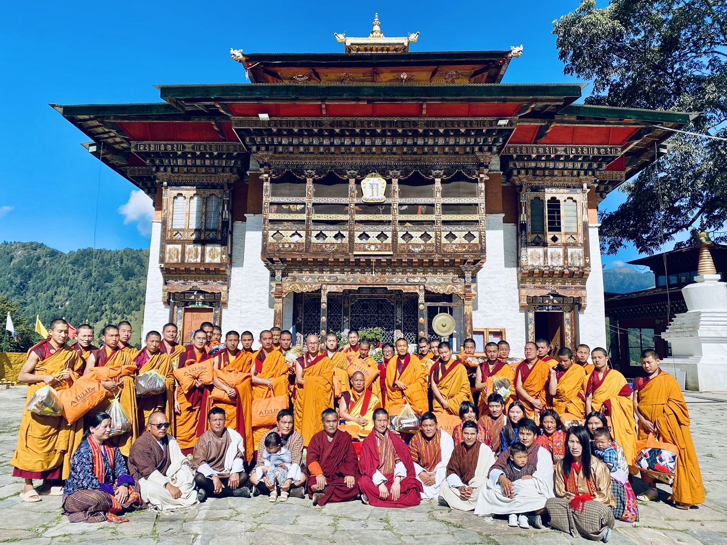 結夏安居圓滿日迴向功德 布薩旺度寺廟全體僧眾